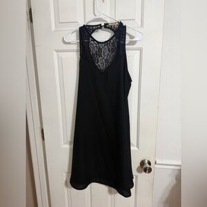 Acevog Sleeveless Lace Cocktail Dress with Back Cut Out Knee Length Size M